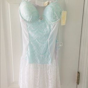 Cinema Lingerie NWTretail $55. Teal white